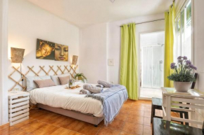Juan Apartment-Coastal Refuge by the Beach